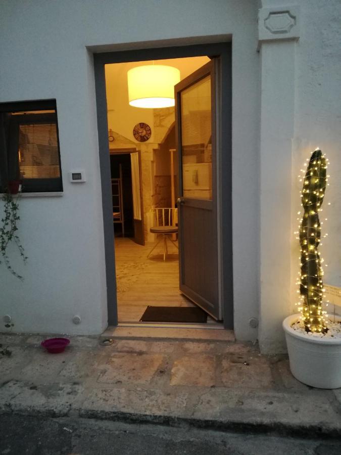 فيلا A Casa Di Rosy أوستوني المظهر الخارجي الصورة